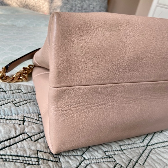 AUTHENTIC Mario Valentino, genuine leather, tote bag with chain handles. - Picture 2 of 9